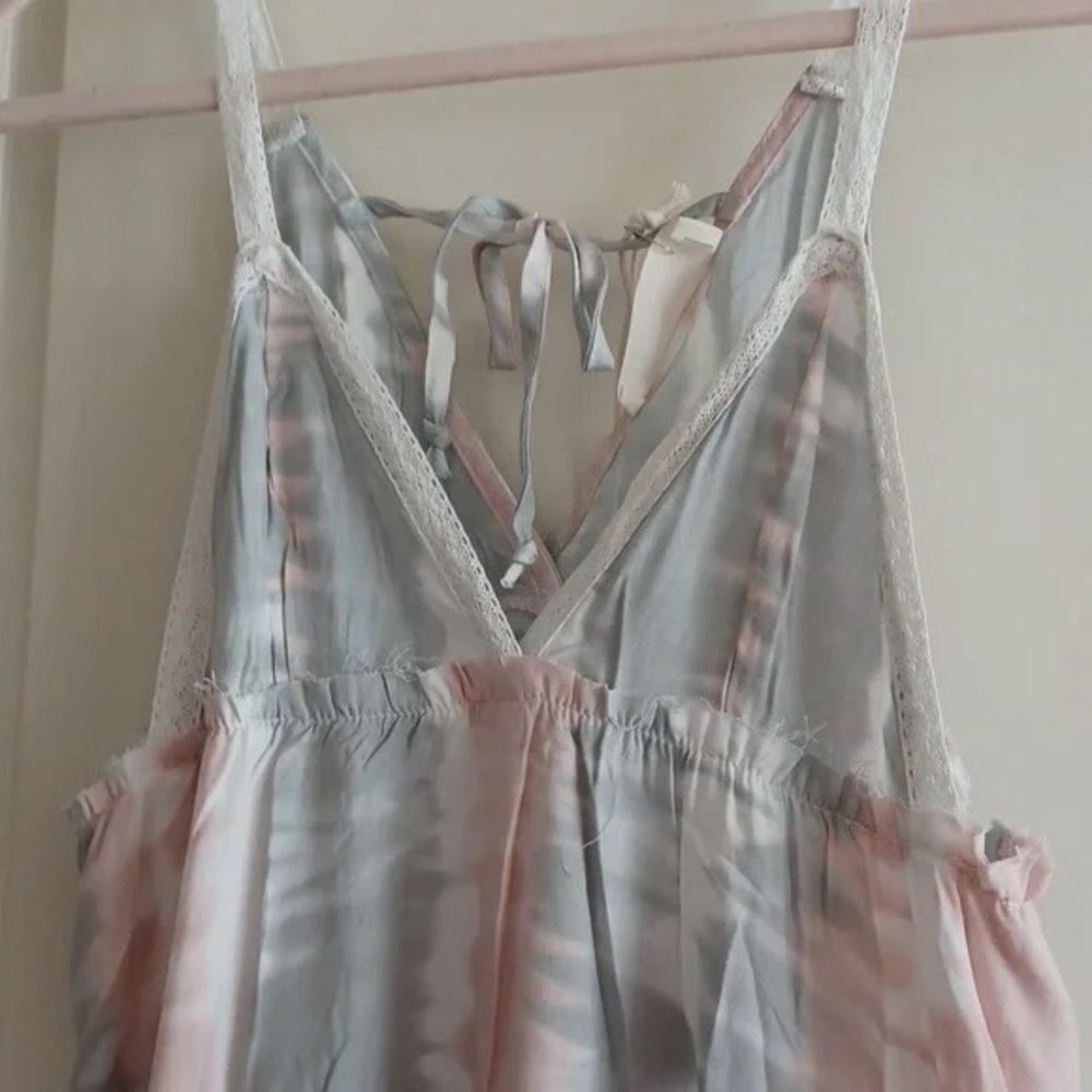 Ocean Drive PINK/ SAGE STRIPEY TIE DYE PRINT V-NECK PROMO DRESS - Picture 7 of 8